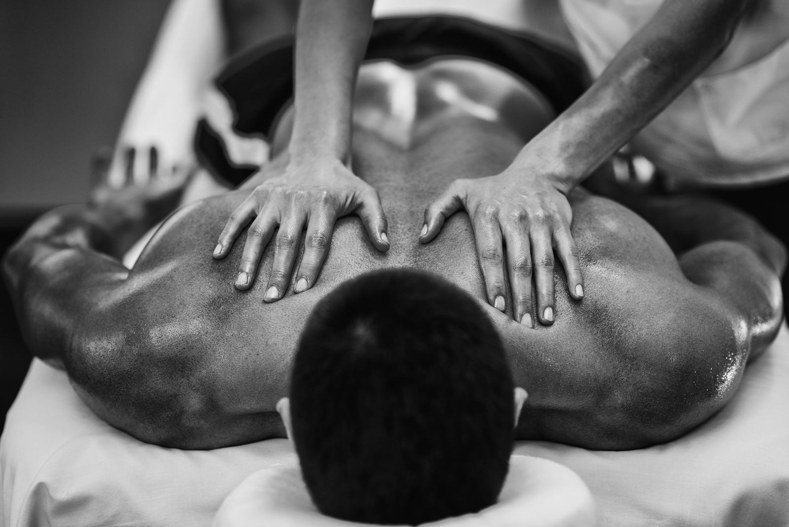 Man getting a sports massage in Los Altos, CA.